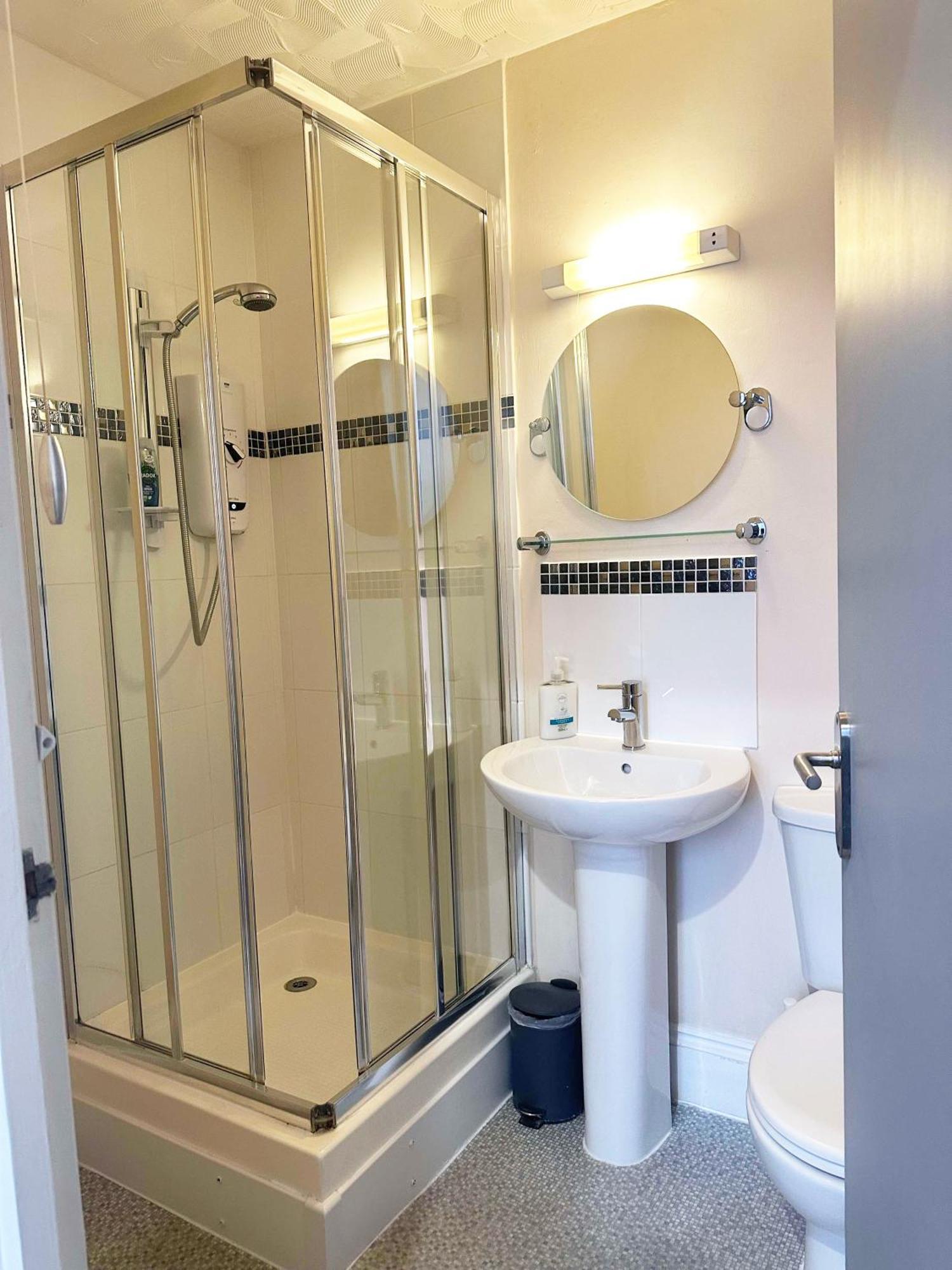 Esk Vale Guest House Portsmouth Bagian luar foto