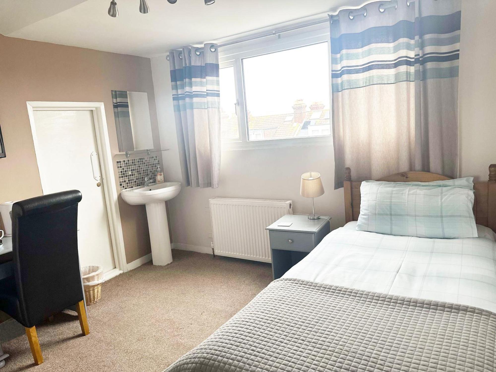 Esk Vale Guest House Portsmouth Bagian luar foto